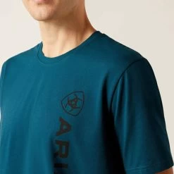 2023 Ariat Mens Vertical Logo T-Shirt 10046108 - Reflecting Pond Colour Reflecting Pond -Equestrian Clothing Store 6534 202320Ariat20Mens20Vertical20Logo20T Shirt201004610820 20Reflecting20Pond204.700x700